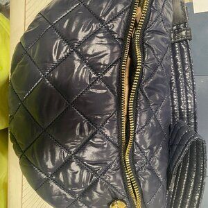 Goldno8 The Reversible Sling Black/Navy NWT
